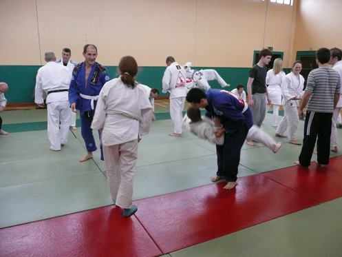 Class doing Koshinage